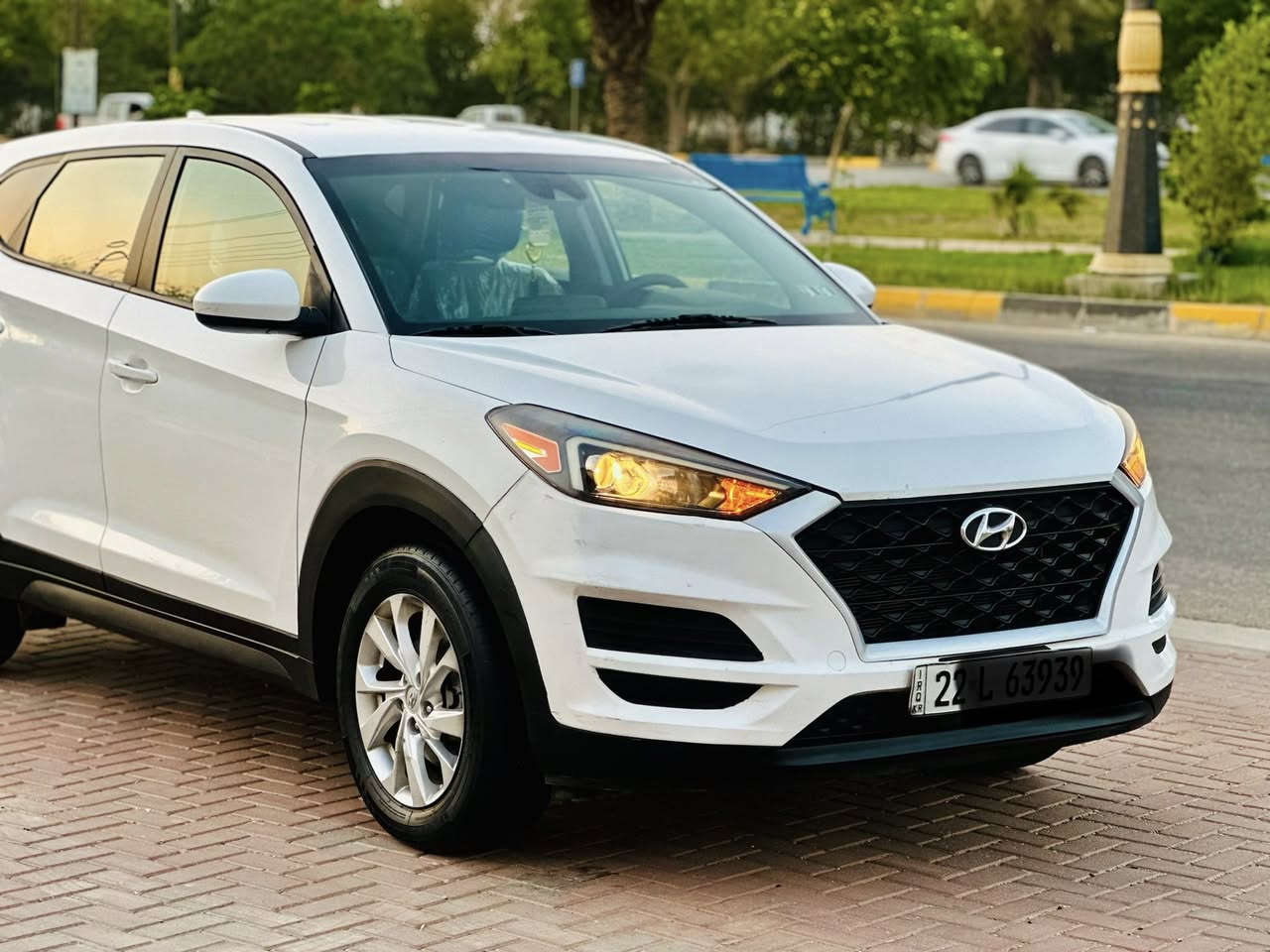 السلام عليكم توسان مديل2019 امريكي رقم اربيل دولي سنويه الى 2030راعيه اب كربلاء يمي سياره بيه فقط جاملغ مبدل وطرف الباب وطرف البنيد فقط يعني بس جاملغ 
ماشيه 100 
موصفات سياره شاشة اعطال 
فور ويل 
رادارات 
تحديد مسار 
سايد بريك كهرباءي 
مري شفط 
داخل رصاصي 
شاشة كار بلي 
تحكمات ستيران 
مكينه 2000 
سياره كلشش حلوع ونضيفه 
سعر 140
رقم الهاتف ***********
بيع فقط 
العنوان كربلاء
