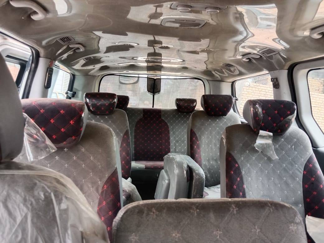 السلام عليكم للبيع ستاركس
موديل 2009 خليجي كفاله عامه 
رقم دولي جديد ب اسمي
تفاصيل اكثر ‏‪***********‬‏
