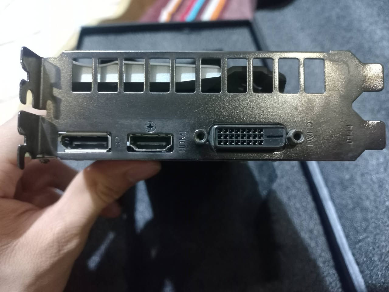 السلام عليكم 
كرت شاشة  nvidia geforce GTX 1060 6G 
معالج جيل ثامن CORE i5 8400
مذربورد Tuf H3IQM-PLUS GAMING

استعمال نظيف اخو الجديد والمعالج هو والمروحة مالتة يبقى البورد يحتاج بس رامات
مكاني بابل حلة 
اي شي تحتاج صور اضافية  راسلني سبب البيع تطوير للبيسي


**إذا كنت صاحب هذا الإعلان وتريد حذفه لأي سبب، رجاءا أرسل رسالة إلى الدعم الفني**