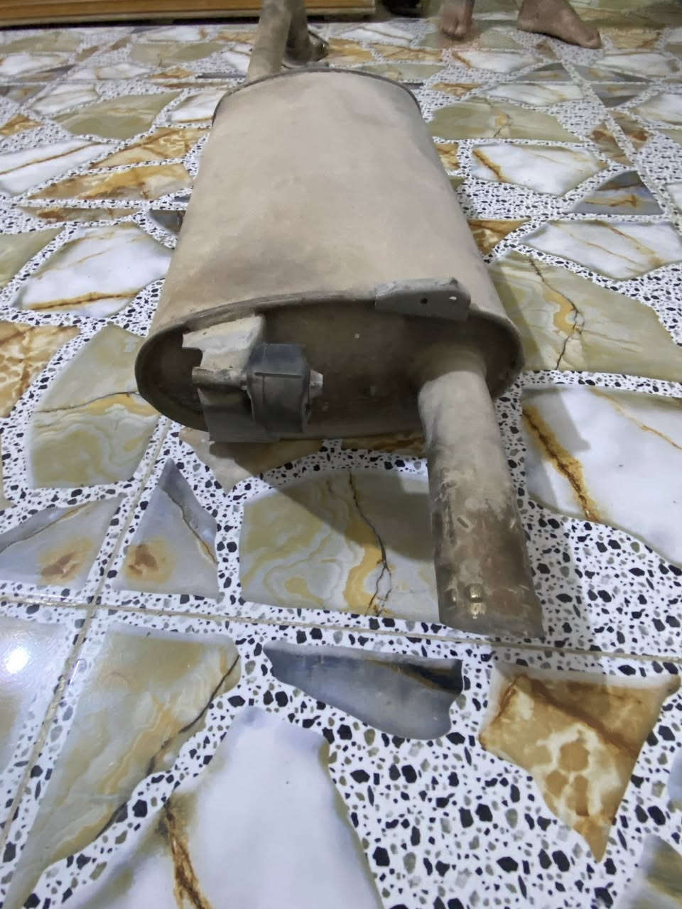 سلام عليكم عندي صالنصه مال كورله مديل 15 نضيفه كلش حجريه بيه التفيده يدك عليه  ***********وعندي هم مبخره مال بانزين
