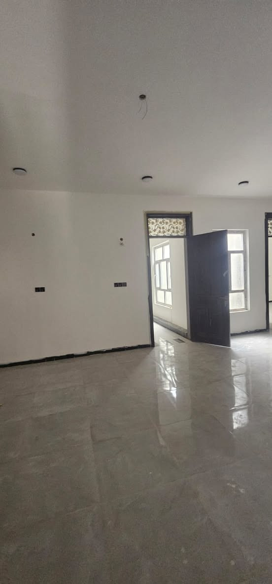 بيت 🏠
للايجار 

غرفتين +مناور

 
صاله
مطبخ صحيات داخليه 

بناء حديث درجة اولى

كافة الخدمات
حي الغدير

للا ستفسار الأتصال على الرقم📞

‭0780 879 3894‬
