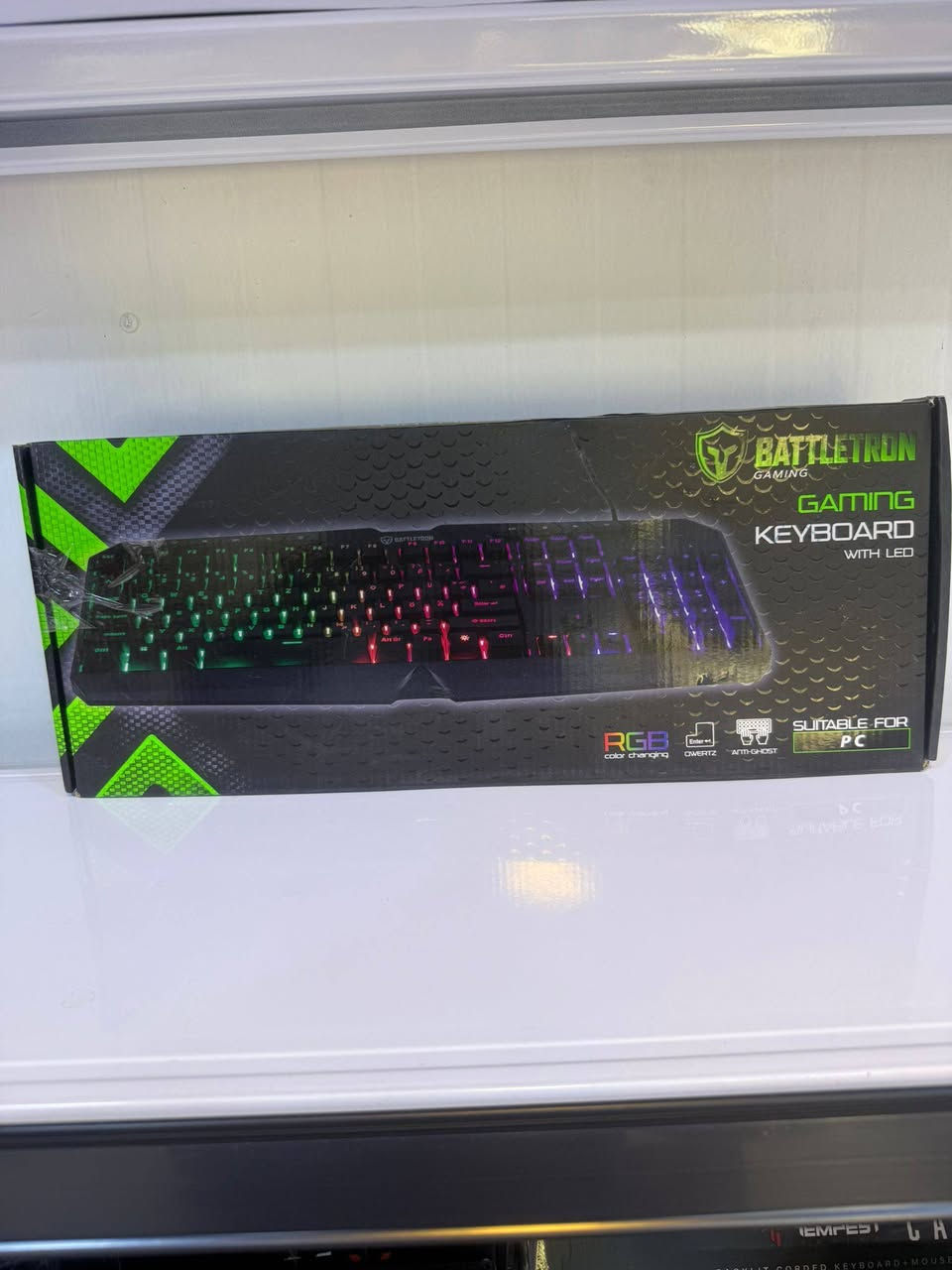 كيبوردات ماركه اوربيه
انطي بيه سعر يرضيك ويرضيني وشايف كول الخير
***********
