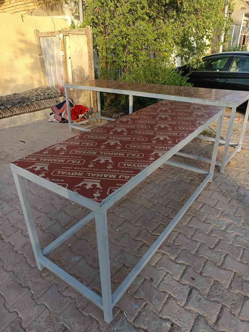 مرحبا اخوان متوفر ميزين واحد ٣ متر والثاني ٢ متر جدد ما مستعملات حديد ثقيل خشب فايبر ثخين 
للاستفسار الاتصال ***********
