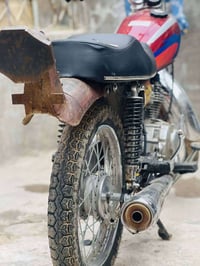 دراجه نامه سيجي مفتوحه ولفات بس سعره 500 وبيه مجال حك جبيه وهاذه رقم 0...