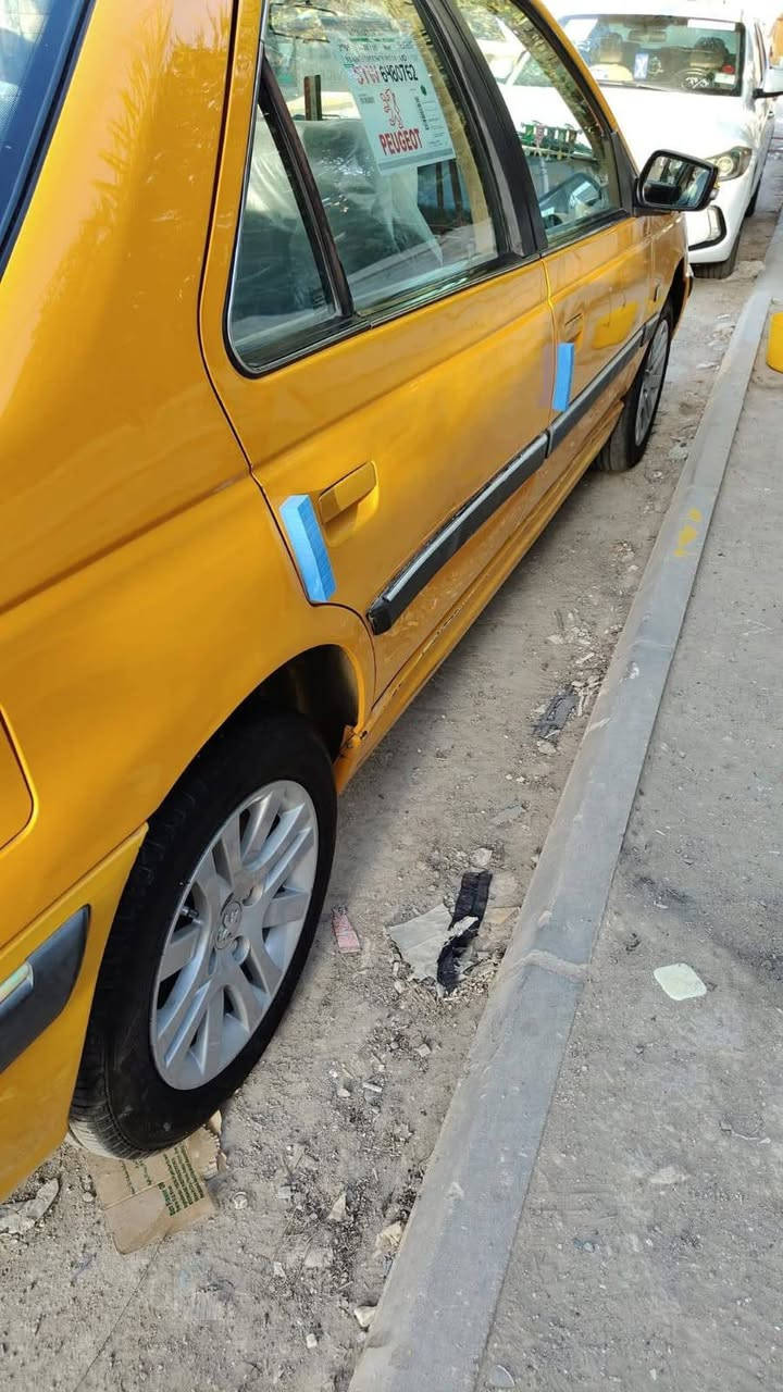 سلام عليكم بيجو بارص موديل 2021 جاهزه سياره مكينه كير حداديه مصفره هيئه وغرامات سياره بدون تبديل وحادث بارد بسيط بيه مكان ناصرية مركز ***********
