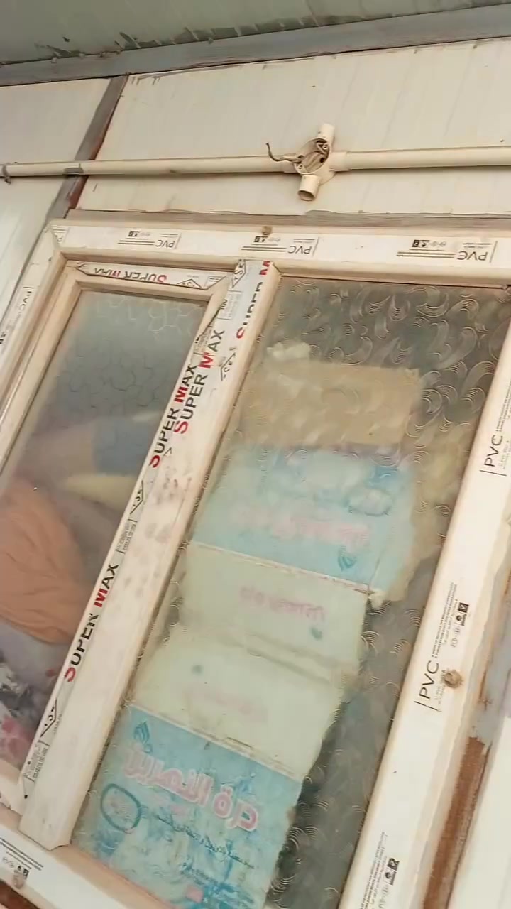 سلام عليكم كرفان5×3+حمامات +حديد جادر عرض 10امترات
 للستفسار اتصال على رقم ***********
