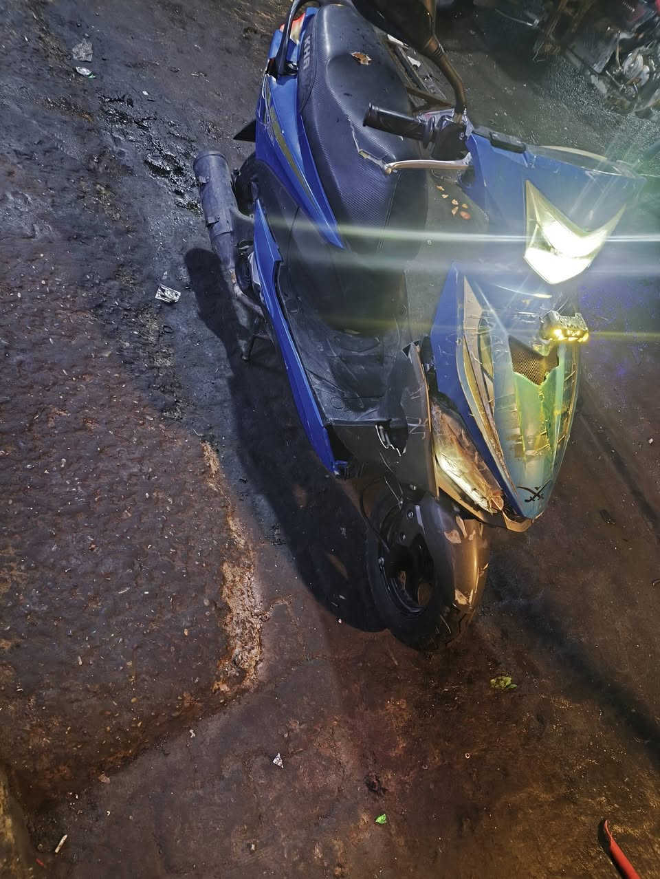 سلام عليكم شباب ماطور ماكس ياباني للبيع بس يرادله دشلي سلف وكفراته شويه تعبانه المكان كركوك حي النصر الشراي يخابر السعر 250  بي مجال شويه ***********
