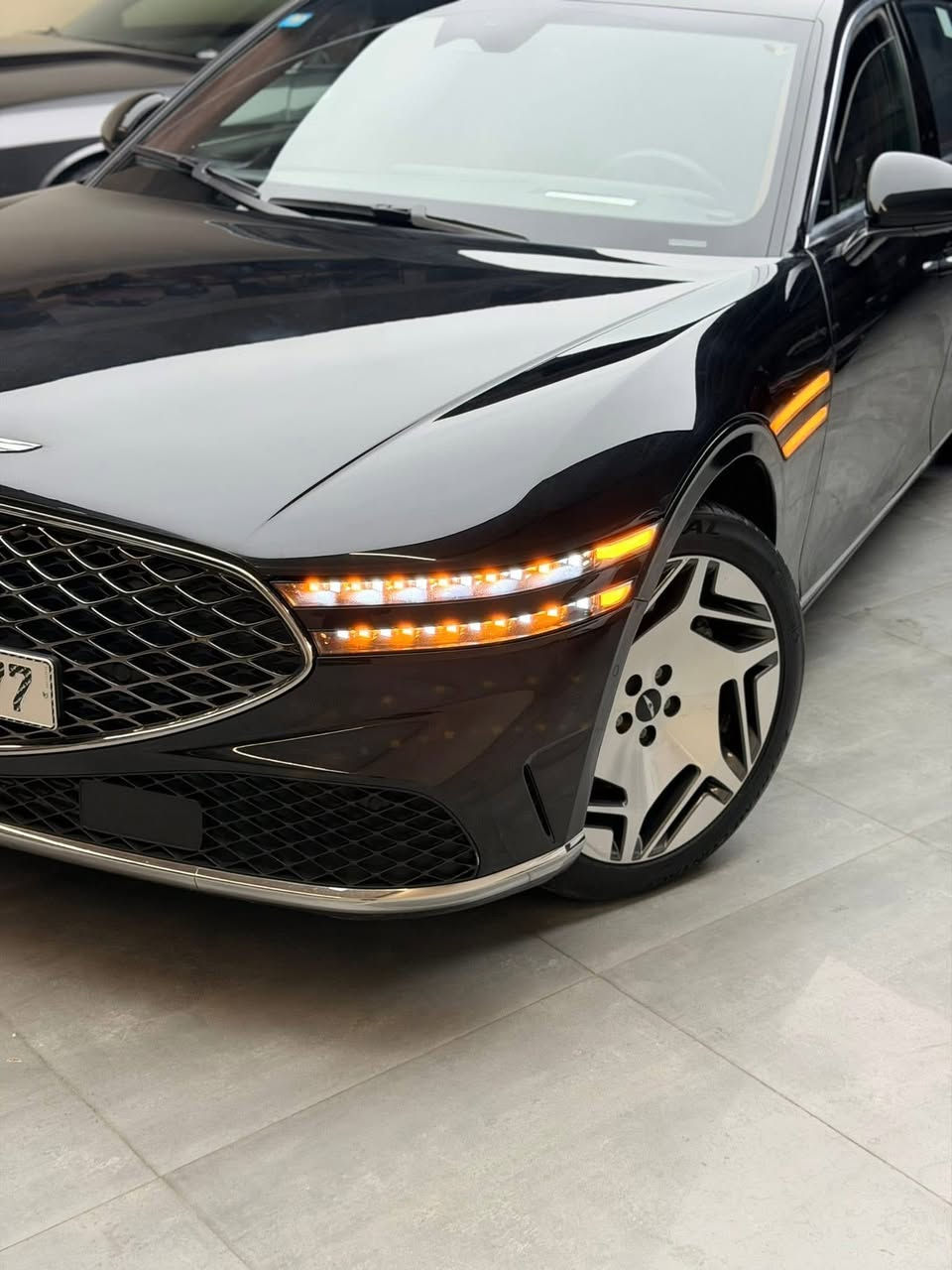 السلام عليكم جنزز موديل (2023)السياره مكفوله من كلشي فول مواصفات السعر(325)لااتصال(***********)
