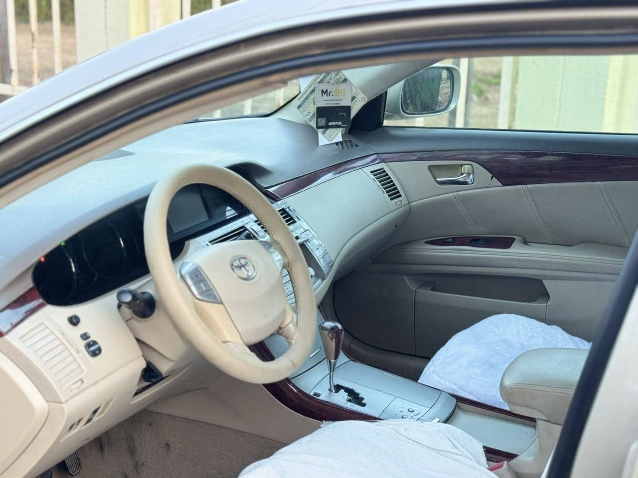 بەناوی خوای گەورە
بڕاوە بڕاوە.  
ئەڤەلۆن بۆ فرۆشتن 
ڕەنگی جکولیاتی
مۆدیل ٢٠٠٨ 
سەیارەکە خلیجیە 
ناوزەردە  ــ. بەسمەیە  ـــ  کوشن خەزن 
سەیارەکە تا بلێی جوانە 
مالی دۆستە سەیەرەکە 
کامل مەسرەڤ کراوە. 
کارەبای بەشەرت 
گیر و مەکینە بەشەرت بورخی بانەدراوە 
بریکی بەستراوە سەیارەکە توند و تۆلە 
هەر خەلەلی ٢٠٠$. ببرە بە شەرت ئەی ڤرۆشم 
هەر چوار تایەی لۆکی لەژیرە
گەرمی و تەبریت بەشەرت 63$
 
تکایە گەر مشتەری تیل بکە    ☎️***********
