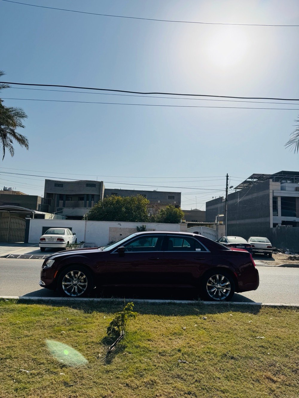 للبيع كرايسلر اوباما 
مديل 2016 لون كرزي شذرة 🍒
فول موصفات عدا البانوراما دخل جلد اسود بصمة صاج اسود ملكي ستيرن كامله مقاعد تحكم كهرباء ميموري خزن 
كير ماوس طيارة 8 نمره نضام AWD فور ويل مانع تزحلق كروس مثبت سرعة سستم سماعات Alpine تبريد قطعتين لايت زينون عدسه عالي ناصي ويل كروم قياس 18
بصمات العدد 2 و سبير و عده كامله منازله
محرك 3600 المسافة المقطوعة 88 ميل 
السيارة نضيفة جداً استخدام شخصي جاهزة من كلشي مابيها اي نقص و عليها ادامه كامله و نصبتها حلوة 
وارد كندي الضرر جالملغ خلفي ايسر و ربع الجنطة الخلفية بدون ايرباك و دواخل و بل عراق بيها صبغ جماليه اثر شخوط خمس قطع ابيع شبه احزام
السونار مرفق مع المشنور و صور حادث كندا 
رقم شمالي اربيل دولي تحويل مباشر 
السعر 190 و بي مجال 
العنوان بغداد السيدية
 للتواصل ***********