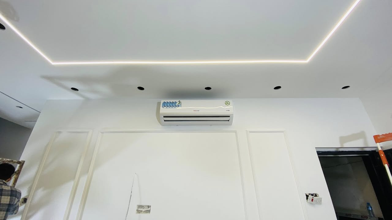 بعد عمل وانجاز فتحات بايبات دفن لبيت طابقين ٣٠٠ متر
تم تجهيز مجموعة سبالت طنين انڤيرتر 
تنصيب

كركوك-حي عدن مجمع الامل السكني⬇️

هاتف ***********
هاتف ***********
