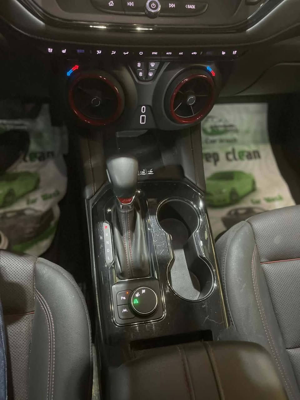 شوفرليت بلايزر 2024 RS شكل الجديد تو كلر 
رقم اربيل هزة جديدة 
ماشيه  22 الف ميل قابل للزيادة 
المواصفات
------------
محرك 6 سلندر 3600
تشغيل بصمة
تشغيل عن بعد
خمس كامرات رؤية محيطية
خمس بصمات 
كشنات جلد
كشنات تدفئة وتبريد 
الكشنات الامامية كهرباء
كشن السائق حساس هزاز
شاشه العدادات ديجتل
استيرن تدفئة
شاحن موبايل Wireless 
رادار امامي (تحديد مسار) 
رادار جانبي (نقاط عمياء)
رادار خلفي (تحذير من الاصطدام) 
كشن ميموري 
جنطة كهرباء 
اشارة بالمراية
 مرآة  وسطية (بث مباشر ) 
شاشة الكبيرة
اندرويد أوتو Android Auto
كار بلي Apple Car Play
مانع انزلاق+ABS
منافذ AUX+USB
توقف ذاتي Auto Stop
سايد بريك كهرباء 
مثبت سرعة
تحكمات استيرن
ويل كب كروم 
دواخل اسود ومطعمه بالاحمر
نظام صوت bose🎼
مكان السيارة النجف
السعر 250ورقة 
رقم الشاصي
3GNKBERS6RS131676
للتواصل بيه واتس آب 
*********** السياره بأسمي
