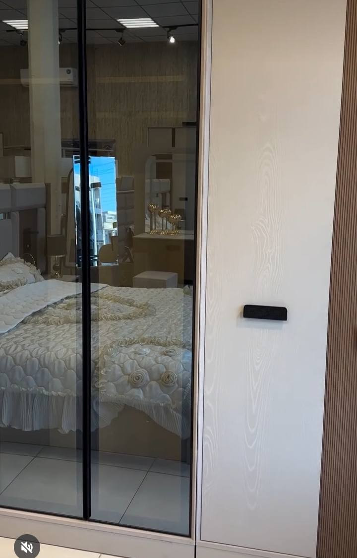 غرفه نوم لبيع. وتخم لبيع.  عنوان شعب  توصيل ماعندي


**إذا كنت صاحب هذا الإعلان وتريد حذفه لأي سبب، رجاءا أرسل رسالة إلى الدعم الفني**