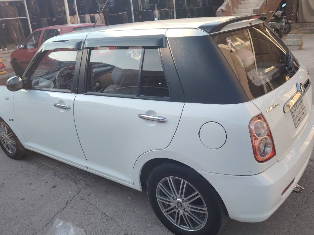 ليفان مستر بين 320 بدون صبغ بدون ضرر فقط تعديل  بارد بالجاملغ الامامي رقم بغداد مشروع وطني 
طخم جديد  منضومه مياه جديده باتري كلها مبدلها جديد السعر 48 وبيها مجال

***********
*********** موصل, نينوى
