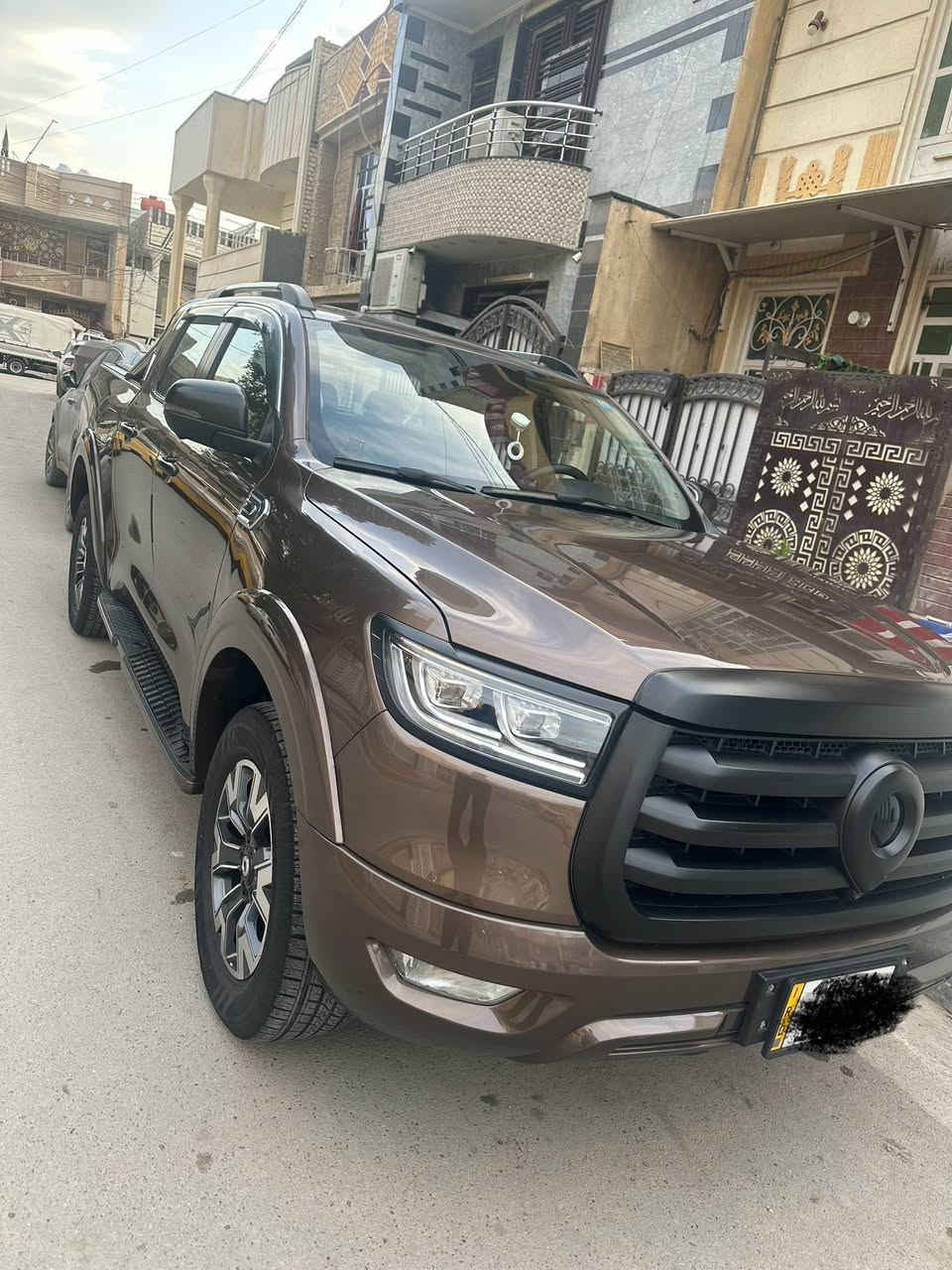 السلام عليكم 

بيكم باور موديل 2024 فول مواصفات اعلى فئة (Luxury) بانزين 

رقم بغداد دولي 🇮🇶

بانزين✅

مكفولة كفالة عامة من كير ومحرك وصبغ من عدا التعديل النفخات والدوسه والدعاميات السيارة بعدها بالضمان❗

ماشية : 32500 الف كيلو متر KM

مواصفات السيارة :

محرك 4 سلندر 2000 تيربو (196) حصان  🐎 
كير اوتماتيك 8 نمر (ZF) الماني مع شفتات تبديل خلف الستيرن

فتحة سقف (سلايد روف)
درج لباب البدي بلادي
غطاء بدي سلايد شركه الاصلي 
فور ويل دفع رباعي دبل اكسل
4 كامرات 360 درجة
بصمة عدد 2
تشغيل عن بعد 
تبريد قطعتين
نظام المحافظة على المسار 
نقطة عمياء
قيادة ذاتية 
مثبت سرعة تفاعلي بثلاث انظمة
نظام النزول من المنحدرات
3 وضعيات قيادة (ايكو - سبورت -نورمال)
مرايات كهربائية (شفط)
مراية داخلية تعتيم
مانع تصادم امامي
رادار
اوتو هولد 
سايد بيك كهربائي 
نظام تحكم بثقل الستيرن
حساسات امامية وخلفية
لد نهاري
لايت عدسات زينون عالي ناصي وبك لايت لد
تدفئة ستيرن 
تدفئة كشنات
كشنات جلد تحكم كهربائي 
شاحن لاسلكي 
منافذ شحن usp ومنفذ كهربائي 220V
شاشة كبيرة لمس تدعم ابل كار بلي واندرويد أوتو 
شاشة عدادات دجيتل 3 ثيمات مختلفة
مكان السياره بغداد 

والسعر 30 مليون وبي مجال للشراي
للاستفسار ***********
