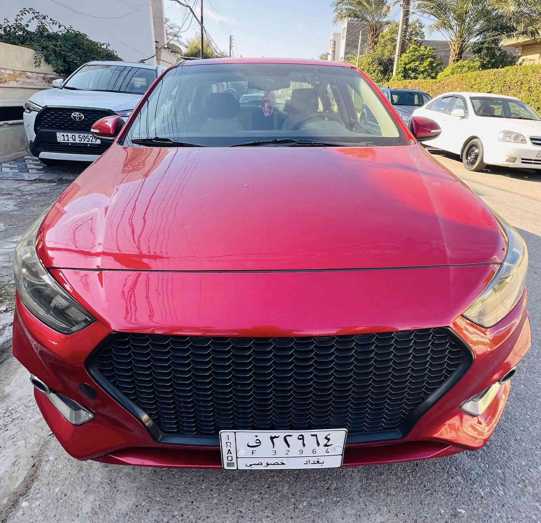 أكسنت 2018 شكل 2020لون ماروني رقم بغداد ماشيه 66 ميل
محرك 1600 gdi گير AT المرغوب 
المواصفات  فوول 1/1
دعاميه اماميه رياضية 3 بصمات تشغيل وابواب ( بصمه احتياط بلادية ) شاشه تبريد فتحة سقف مقاعد هيترات داخل لونين بيج واسود رادار قيادة تحديد مسار  قياده اشاير مري شاشة چبيره  كامره دواره كار بلي  خرائط مثبت سرعة تحكمات استيرن تبريد +تدفئه صدر جديد ويل كب جبير تخم تاير سياره جديده واقتصاديه 
حادثها جاملغ لايسر وبنيد ومخاوين بصبغ جاملغ اليمن وبيها باب خلفي نصه صبغ وبيها حالوب خفيف ينعد ع اصابع 
السعر 105$ 
رقم الهاتف  ***********
