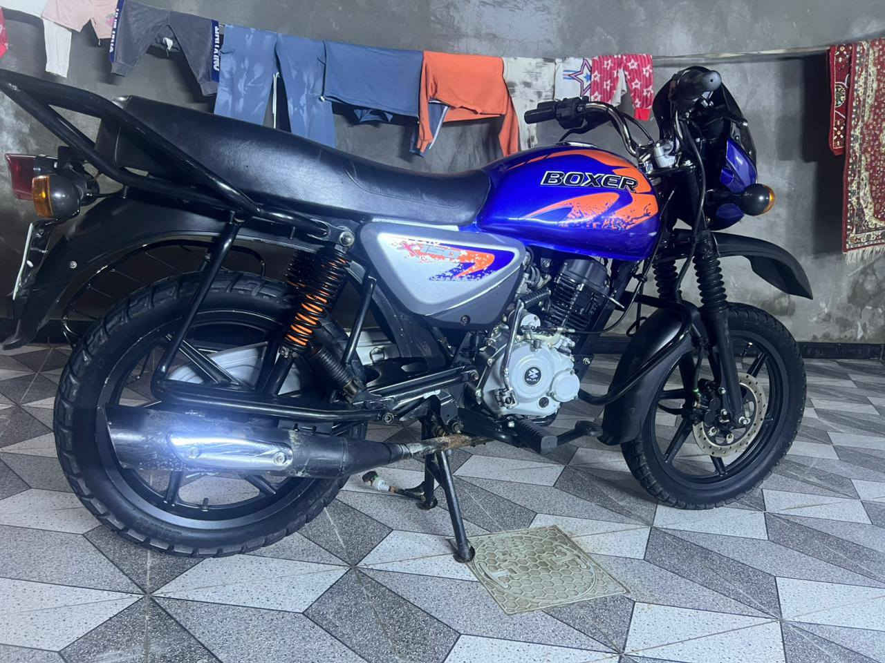 السلام عليكم دراجه جديده ما مفتوح برقي الدراجه رقم ثاني يوم تحويل السعر 2600000 الرقم***********
