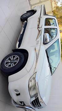 توێتا هایلۆکس 2012 سەیارەکە بێ لێدراو و بێ شوخت سەنەوی و ڕەقەمی تازەیە...