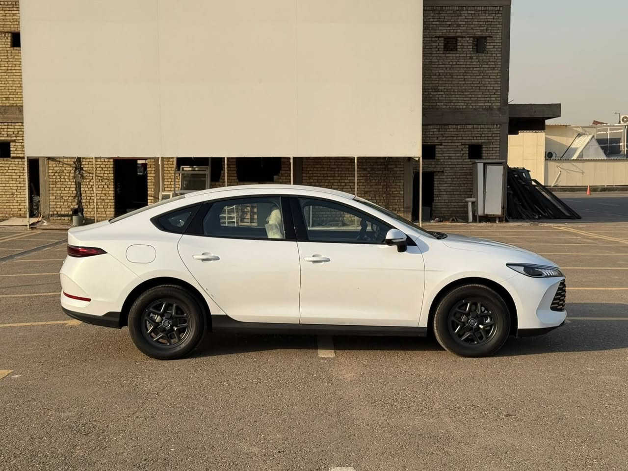 للبيع BYD نوع QIN PLUS موديل 2025 ماشيه 864 كيلو
يعني زيرو تعتبر ،، داخل ابيض ،، بيها زلغ صغير ناشره ويه الصور بقيه كفاله
وياها كل الملحقات مع الارضيات ،، رقم بغداد بأسمي 
المكان بغداد حي الخضراء ،، السعر 19،200،000 

(***********)
