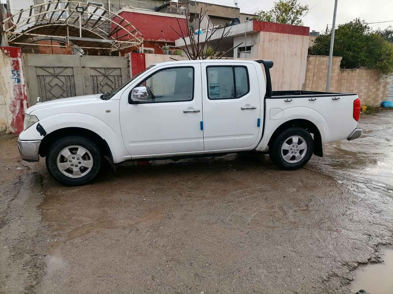 نيفارة ٢٠٠٩ قطعتين اسود  صار ٤ سنوات منتهيه سنويه شرطة تحويل رقم سليماني صبغ بلادي سعر ٨٥ وبي مجال مكانه كركوك بنجه علي ***********
