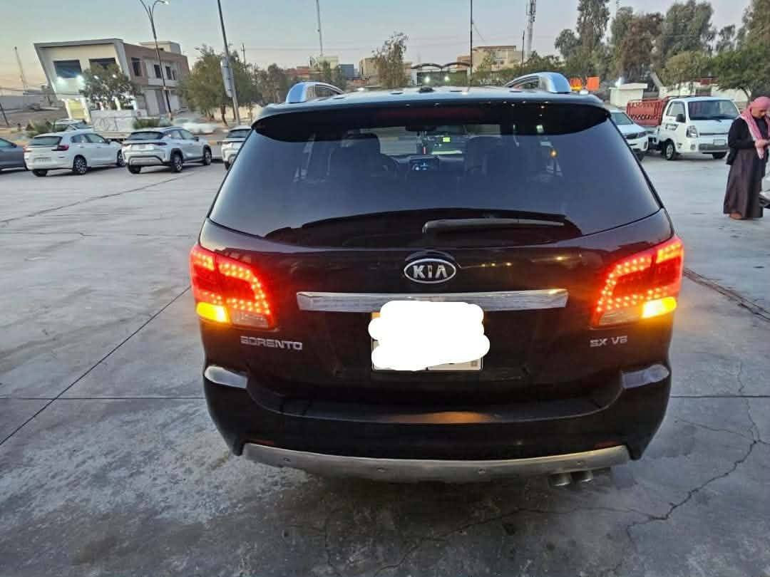 السلام عليكم
كيا سورنتو امريكي
كلين بدون ظرر
موديل 2011
6,سلندر
7,راكب
فول 
رقم شمال الجديد
العنوان موصل الزهور
للاتصال
***********
***********
اهلا وسهلا
