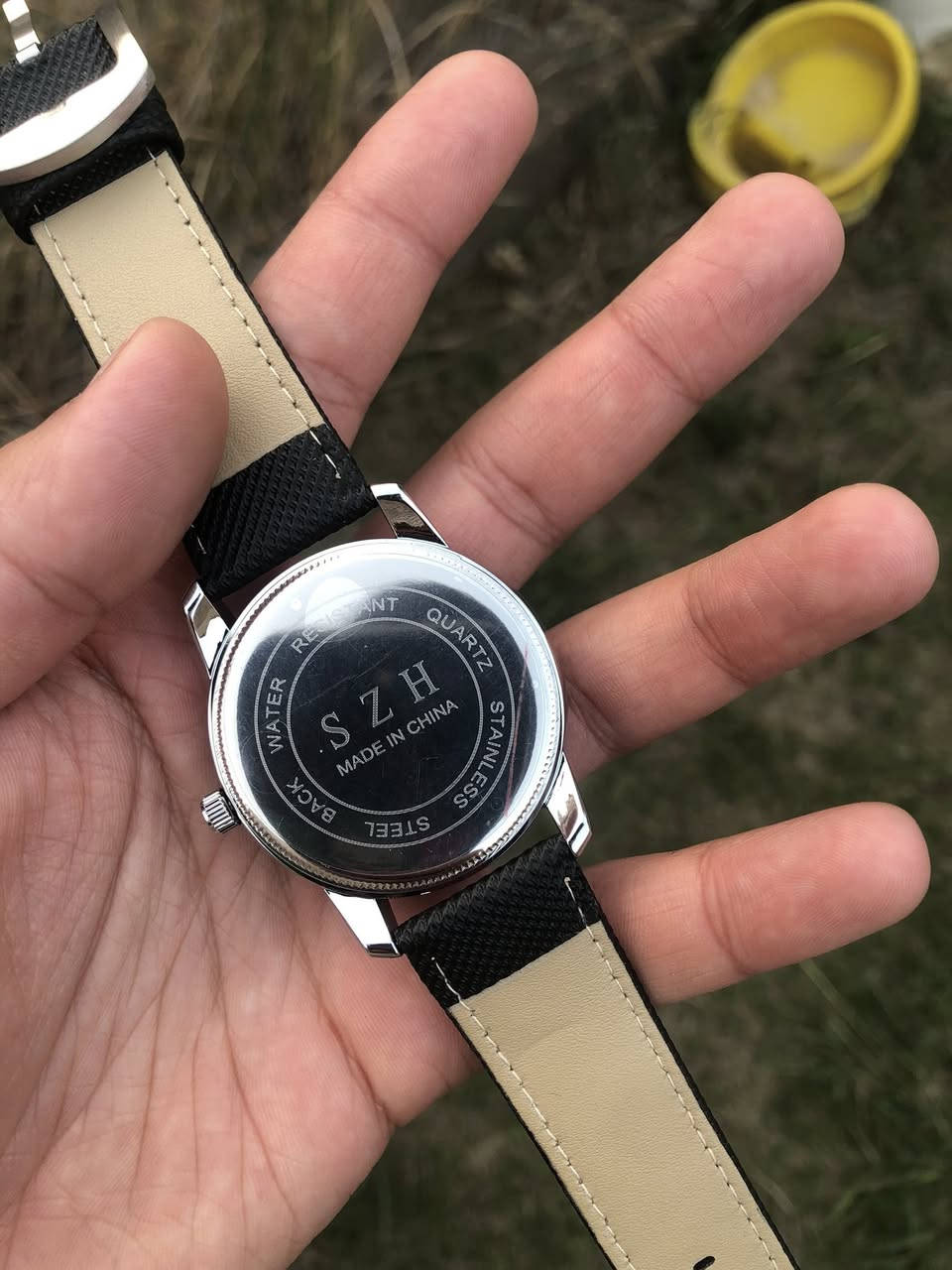 حبايب ساعه ماركه مختم  مينه دواره عليه اول تم 10وبركه


**إذا كنت صاحب هذا الإعلان وتريد حذفه لأي سبب، رجاءا أرسل رسالة إلى الدعم الفني**