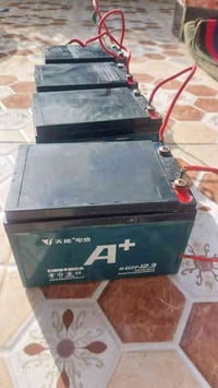 بطاريات جديده للبيع 07729725433