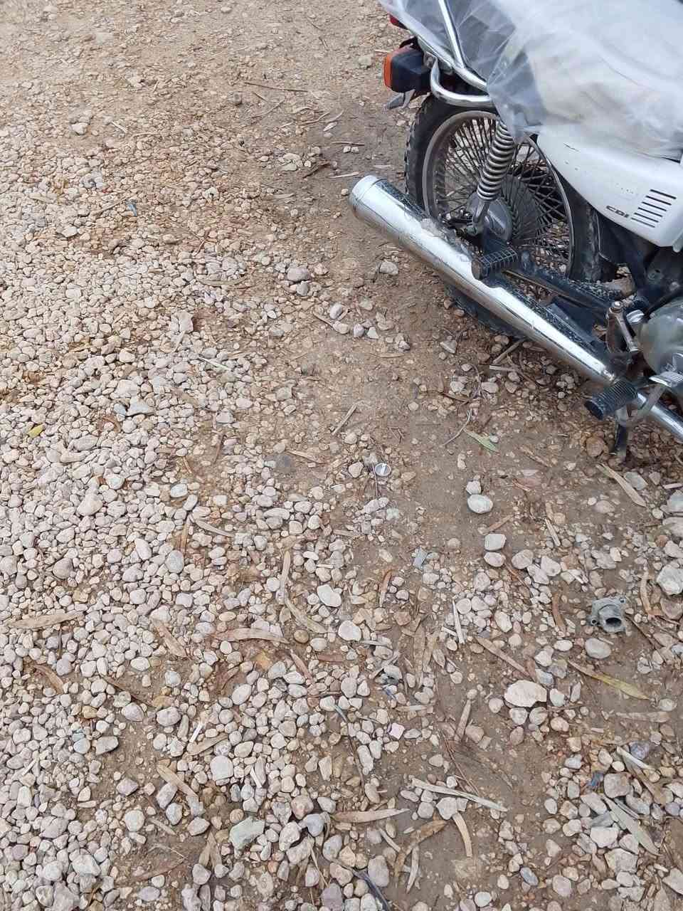 السلام عليكم للبيع دراجة أربعة كير أوراق اسكنر مديل 2020محرك خير من الله السعر 4000وبيه مجال التفاصيل اتصل على رقم ***********مكانك ربلاء  حي الطاقة
