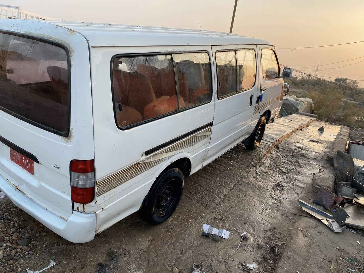 السلام عليكم
سياره جمبي ناصي
 سياره تخم تاير
 كير ومكينه خير من الله
 لا تنقص ولا تبخر 
كير عادي
مكينه ونجي 6 
حداديه جديده
كهربائيات شغاله
 سنويه منتهيه صار سنه
 رقم احمر ذي قار 
 راعيها موجود ويريد تحويل 
مكان السياره البصره 
للأستفسار 
***********
