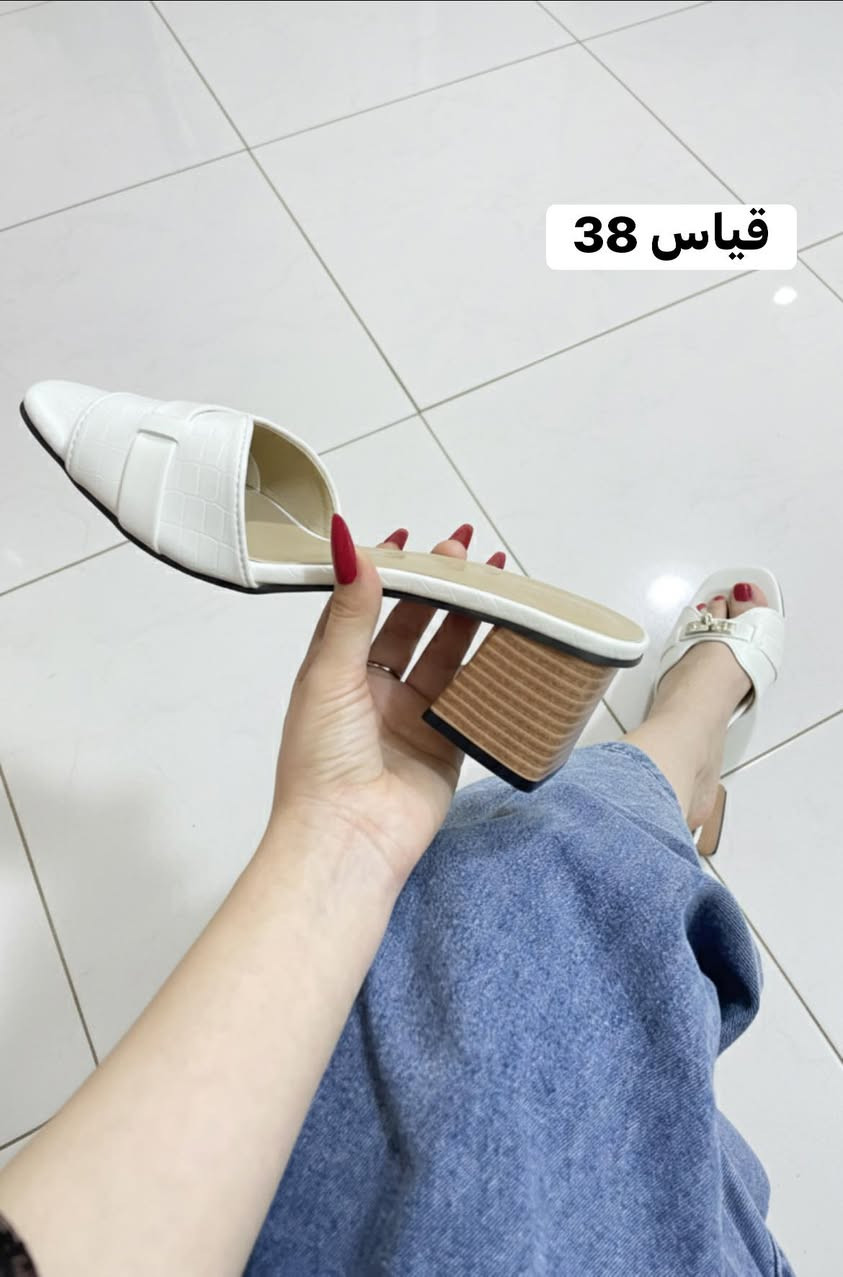 أحذية جديدة 👠
• سعر القطعة: 8
• قطعتين بـ 15
• شحاطة بسعر 6
🚚  #توصيل داخل شهربان مجاني
#محافظات 4الف
للطلب مراسلة الصفحة 📩


**إذا كنت صاحب هذا الإعلان وتريد حذفه لأي سبب، رجاءا أرسل رسالة إلى الدعم الفني**