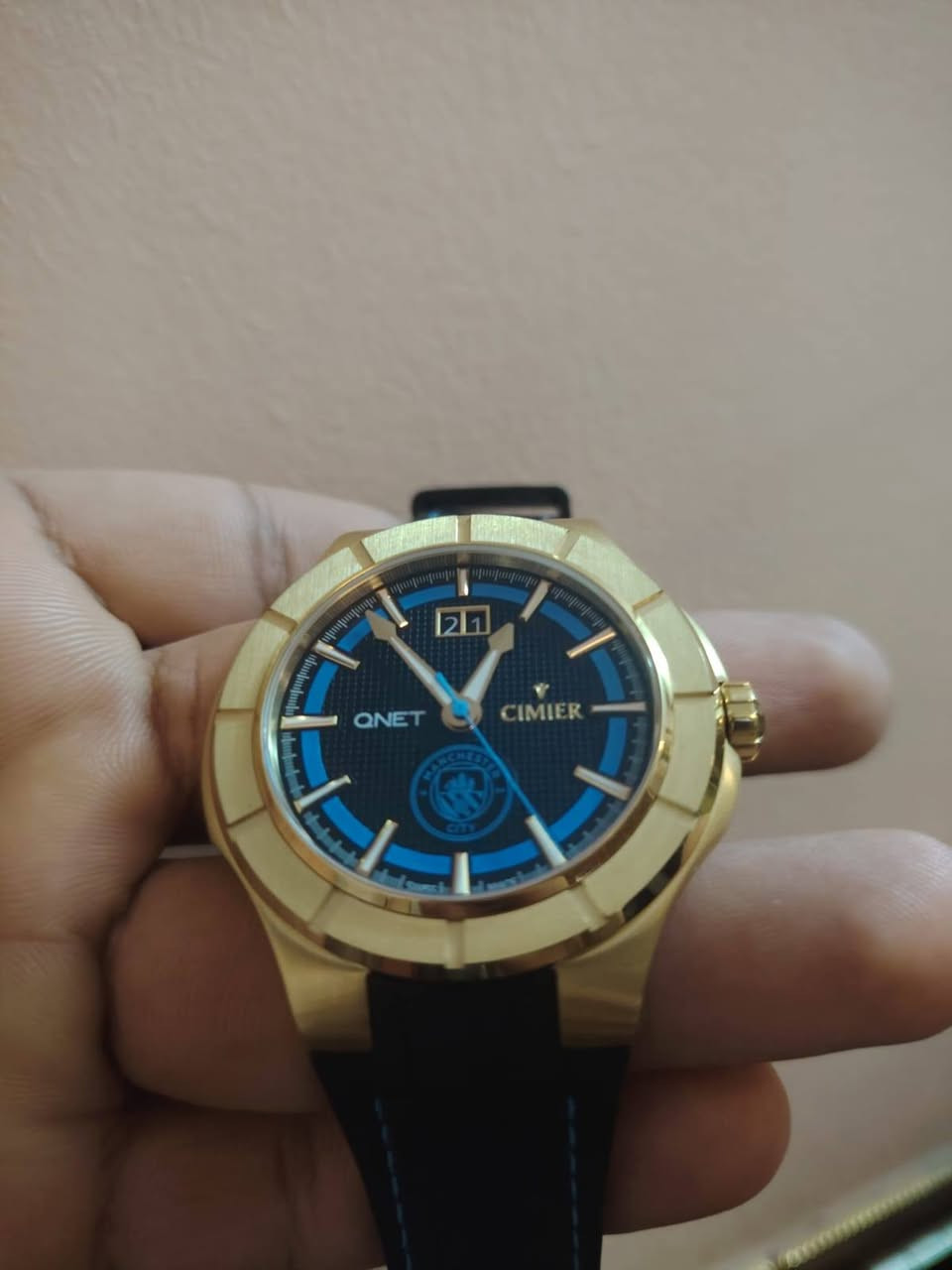 ساعه سيماير اسويسري اصلي جديد لوك شمع  معه كافة الامرفقاة الاصليه سعر 180$ تفاصيل اكثر خاص مكاني كربلاء  يوجد خدمه توصيل جميع 🇮🇶


**إذا كنت صاحب هذا الإعلان وتريد حذفه لأي سبب، رجاءا أرسل رسالة إلى الدعم الفني**