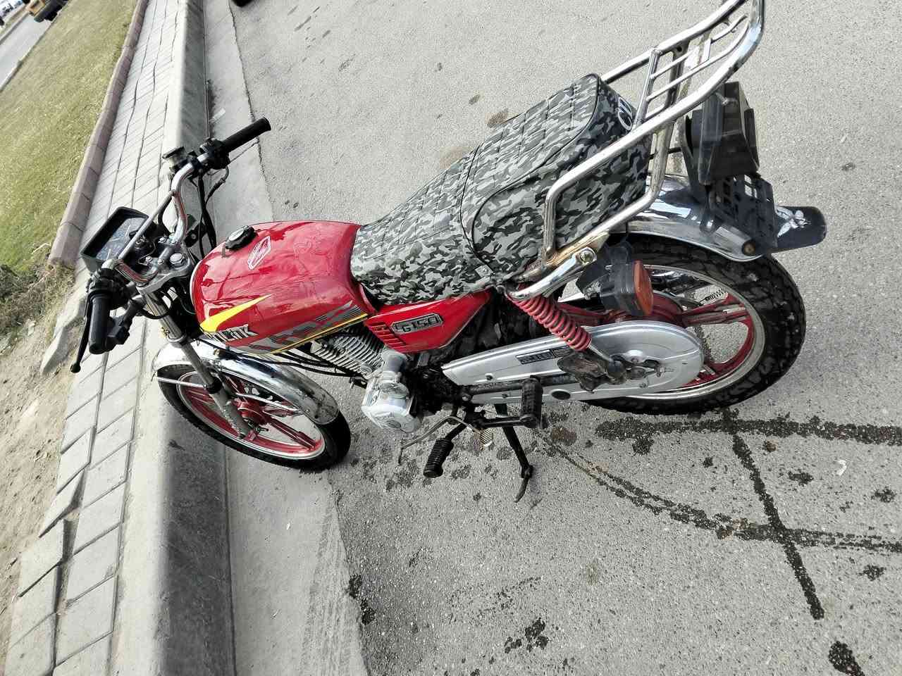 سلام عليكم درجة يراني البيع العنوان بغداد زيونة سعر 525  وبي مجال الموديل24.     ***********
