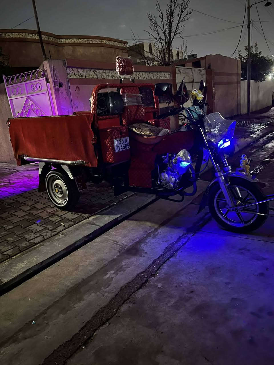 سلام عليكم اخوان ستوته للبيع فول فول نضافه موديل 23 باب الاول كل عيب ما بيه ويل صب تايرات خط ابيض جدد كامله ستوته خير من الله كبل تطلع بيه للشغل مرقمه سنويه بسمي شراي دك عل رقم ***********مو شراي لا تعلق وشكرآ👍🏽
