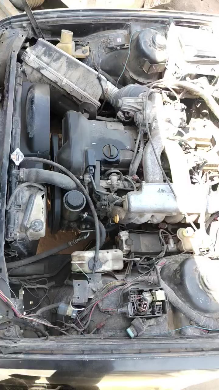 سلام عليكم عندي تحويرة  vvt ٣٠٠٠ 2jz  للبيع تجي تفحص يلا افتحة تحويرة مابيهة شي سعر ب ٦ اوراق مكان ديوانية للاتصال ***********
