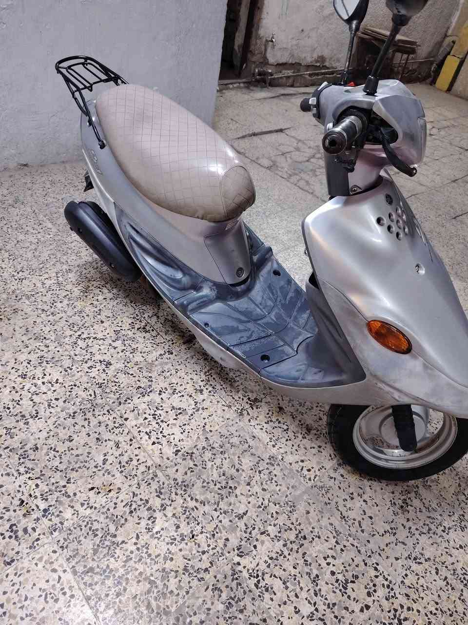 السلام عليكم دراجة لبيع مفتوحة مره وحده كفرات ابلاديه كهربائيّات كله شغاله تايرات جدد سعره 300مكاني بغداد الحرية رقمي ***********
