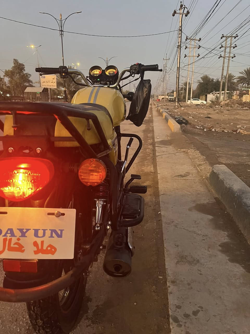 السلام عليكم دراجه دايون البيع أوراق اصولي الدراجه موديل 19طالعه بل20 مكاني كربلا قرب جامعة وارث سعره مليون 100وبيه مجال حك الجيه ***********
