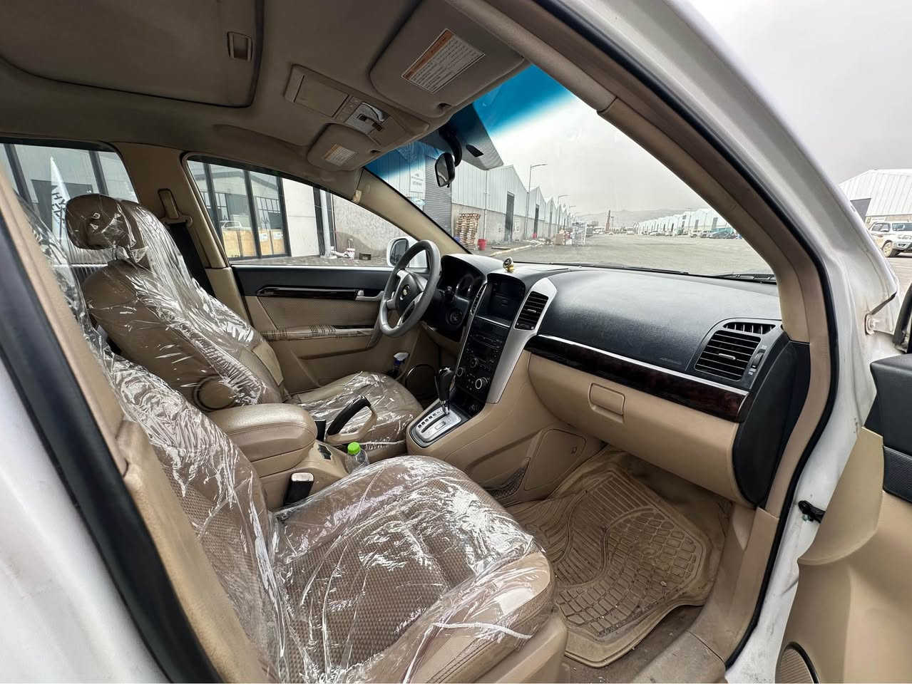 شوفرليت كابتيفا
موديل 2007
فول مواصفات شركه المنصور ٦ بستوني مه رغوي
يك بارجه بوياخي هه يه كيرو مه كينه ي به شه رت سعري ٧٨ كه لا كه ميك معامله له سليمانيم زماري موبايل *********** السليمانية, العراق
