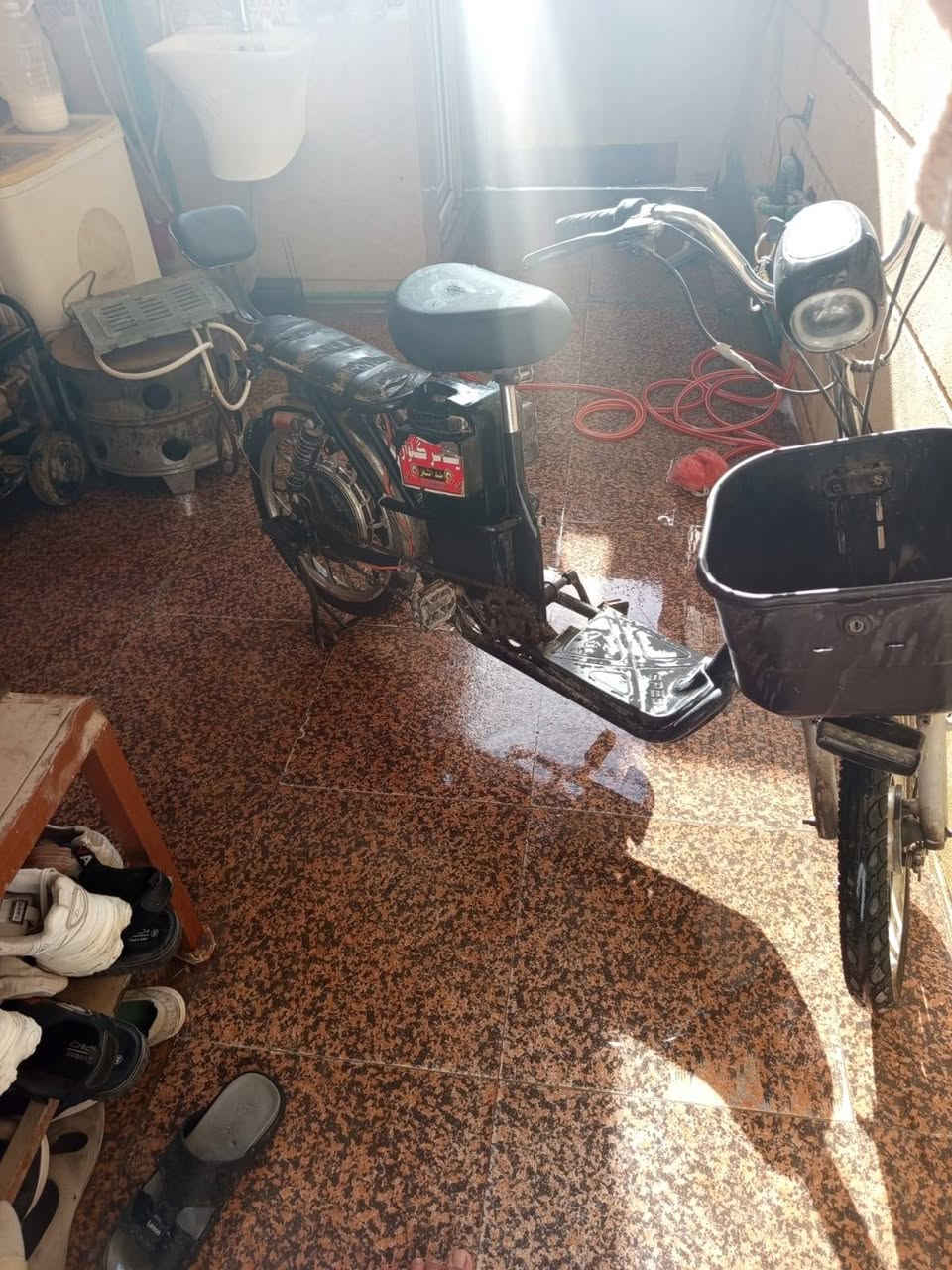 بايسكل شحن مستعمل حجم كبير باتريات نص عمر نقص باتري واحد تشتغل الشاشة مالته بس ما يمشي بيه اربع بطاريات كبيرة المكان كربلاء الجاير السعر 120 الرقم ***********

