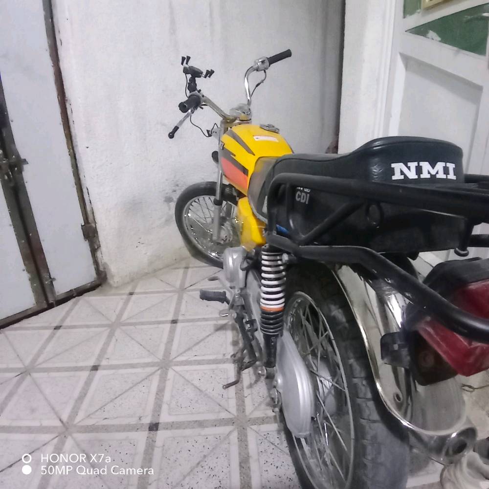 السلام وعليكم دراجه أربعه كير نامه شلامجه اصلي اوراق اسكنر وصل معرض موجود مكفوله من كلشي مره وحده بدلت ولفات انتنس الاصلي وماتعتبر مفتوحه طبيعي الدراجه ناعمه الدراجه  مكاني كربلاء رقمي *********** تواصل خاص موجود السعر 850 وقابله لتفاوض محتاج عندي عمليه متوازي اخوان 
