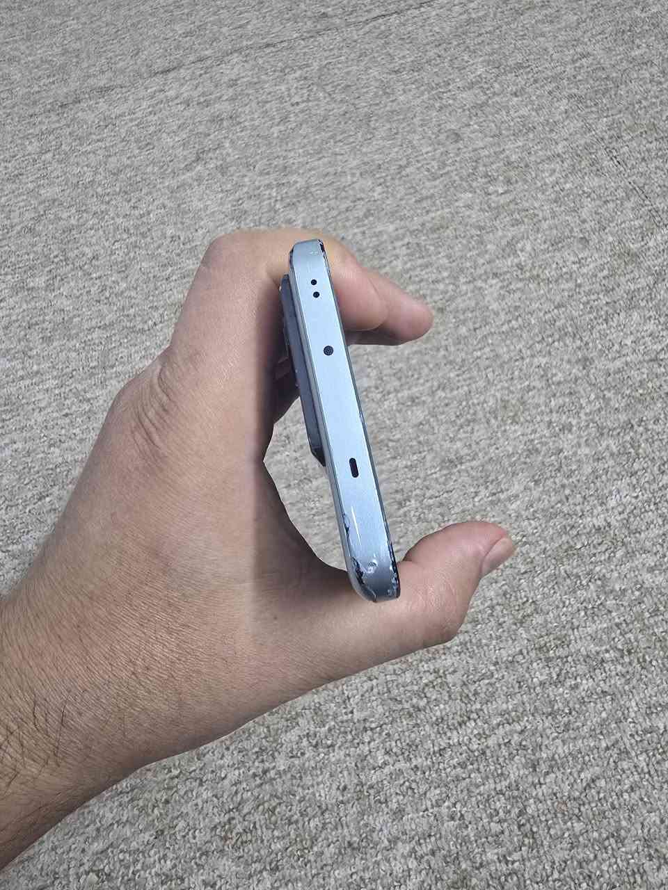 سلام عليكم 
جهاز شاومي mi13t ذاكرة 256 رام 8+8 معالج قوي ببجي 120 فريم الجهاز مكفول من اي خلل استخدام تصفح ويشغل العاب بدون مشاكل فقط بي فطر بالكلاس ما مأثر على الاداء و طخات خفيفة بالاطار
سعر :170 الف 
مكاني الكاظمية


**إذا كنت صاحب هذا الإعلان وتريد حذفه لأي سبب، رجاءا أرسل رسالة إلى الدعم الفني**