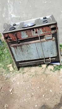 طباخ • يشتغل • يحتاج تصليح