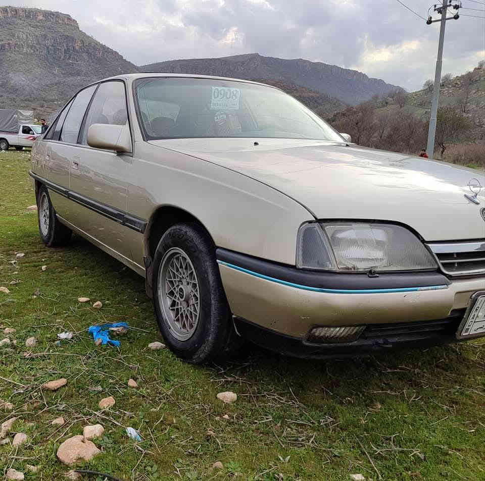 سلام عليكم اخواني سيار اوبل اوميكا موديل90رقم كركوك مشروع وطني شرط وكل تحويل سيار كل عل بيلادي دعم مابي خياس مابي صبغ عام لجمالي كهربائي كل شغال كشنات امامي هيتر بلادي شغال اربع تايرات جديد اربع ويل جديد سيار احل من صور سيار كل علا بلاد كير مكينه شرط 10فيتر سيار مابي 250مصرف سيار جاهز سعر 46مجال رقم تليفون *********** مكان سيار بازيان 

کوردی
سلام علیکم هاورین ئوپل ئومیگا مودێل 90رقم کرکوک مشروع وطني شە رت وکل تەحویل سیارکه وکە شەریکه ماوەتەوە دعەمی نیە رزیوی نیە بویاخ عام بو جوانی کاربای هموی ئی دکات 
کوشنکانی پیشە وە هیتری بلادی ایش دکات چوار تایەی تازی لە سەرە سیارک لە وین زور جوانتر گیروە مە کینە بە شە رت 10فیتر 
250مسرفی نیە سیارکە کامڵ  نرخی 46مجالی کە م ***********شوینی سیارکە بازیان
