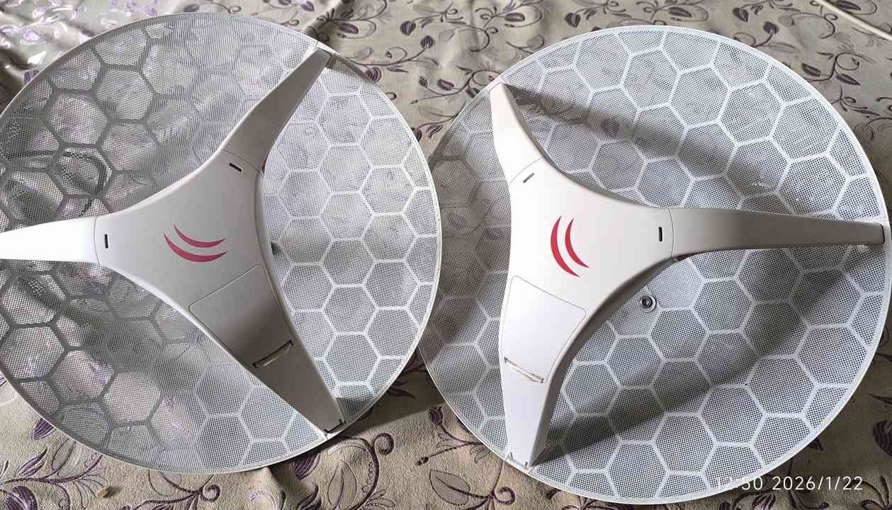 السلام عليكم
اجهزة انترنت نظافة اكثر من 95٪

مايكروتك 1009 بلس ..... سعر 550
مايكروتك 4011  ......... سعر 185
لنك مايكروتك LHG60 زوج ماستر وسليف ....... سعر 300

للتواصل الاتصال على الرقم /***********
