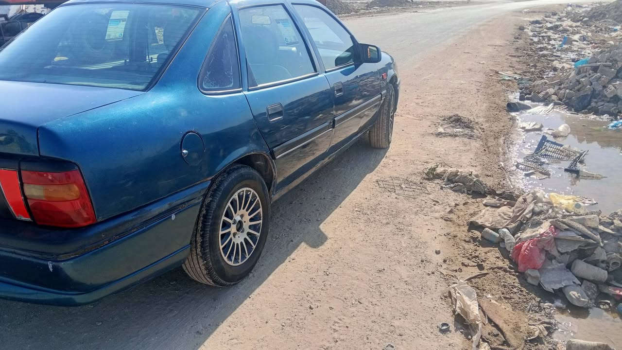 السلام عليكم سياره اوبل موديل 92 رقم بغداد مشروع وطني عنوان السياره بابل جبله السعر على هذا الرقم مال موبايل ***********
