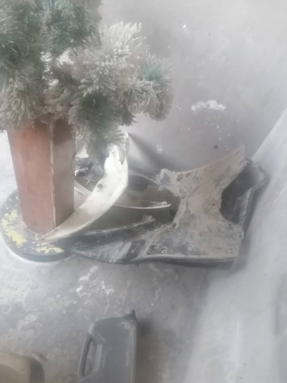 سكنس نثيه كاطعه ناريه صارلهه يومين ابيع كوم حديد 170بيهه مجال بغداد المعامل***********
