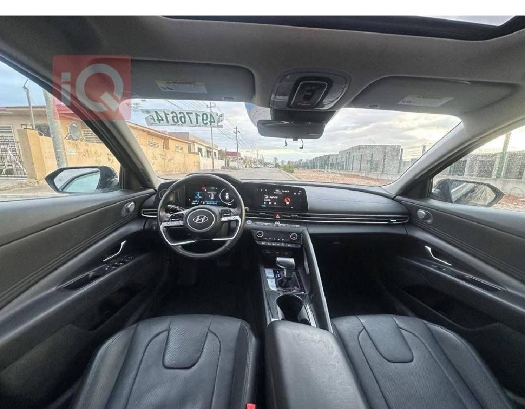 النترا لمتد هايبرد اعلى فئه بالانترا بالمواصفات 
نضيفه السياره بيهه صبغ باب خلف السائق والجاملغ السياره نضيفه جدا فول مواصفات 
مكانهه بغداد صور الحادث مرفقه 
*********** بغداد, العراق
