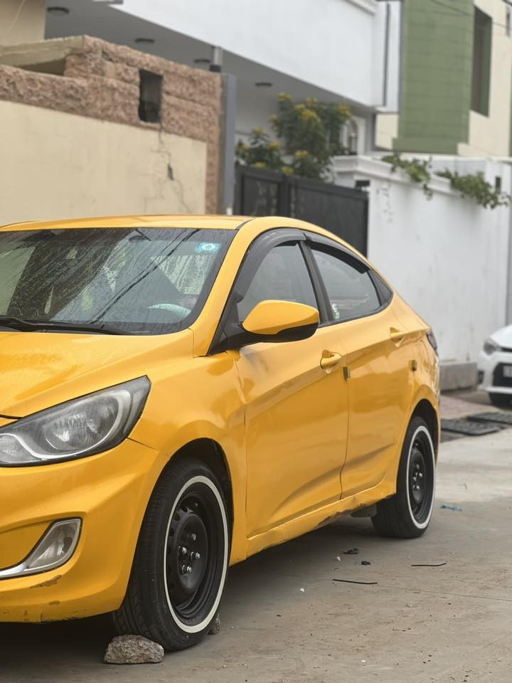 يالله متاح.    سلام عليكم اكسنت تكسي كندي للبيع موديل 2014محرك 1600المرغوب رقم بغداد دولي سنويه ل2027مشروع وطني شاشه ايباد 4سماعات جدد 4تايرات جدد سياره ضررها الدوسه الي جوه باب السايق وباب السايق مبدل بلادي بيها دفتر بانزين سياره جاهزه عنوان كركوك التواصل خاص او ع رقم واذا مراوس بتكسي هم يرهم حسب القناعه*********** السعر المطلوب 86
