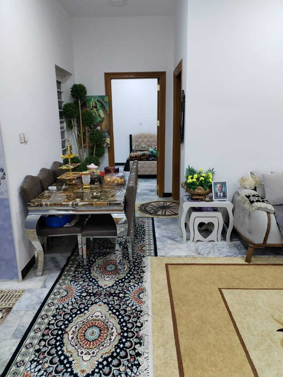 عرض مميز ارخص فلة مقابيل حديقة بسعر تنافسي بدون فائدة(القرض القديم) \ طابقين 250م للبيع في مجمع قرية السلام وجاهز للسكن📢
.
- طابقين 250 م مرحلة اولى جاهز للسكن البناء بلوك.
- باقي على المصرف 110 بتسديد كل شهر 530.
- سند البيت جاهز وكامل.
- موقع البيت مميز مقابيل حديقة خلف السنتر.
.
يتكون البيت من :-
.
- غرف نوم عدد 4
- صحيات عدد 3
- صالة عدد 2
- استقبال
- كراج + حديقة
.
موقع المجمع النجف \ طريق نجف مناذرة \ عامود 112
.
- لمزيد من العروض عن مجمعات المناذ‪رة (ابو صخير) الضغط على الرابط أدناه 
.
https://www.facebook.com/share/g/1FYuusrME1/
.
للاستفسار :- 
الاتصال على الرقم 
.
- *********** -
.
او المراسلة على الواتساب
.
- 0785 333 9930 -
.
او زيارتنا في مكتبنا الكائن في :-
1- النجف \ حي القدس \ نهاية الشارع الفاصل بين الكراج الجنوبي والشقق السكنية.
2- طريق المناذرة \ مدخل مجمع قرية السلام \ عمود 112.
