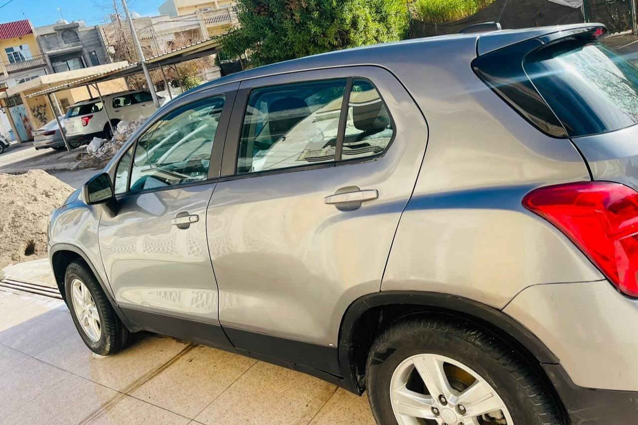 شۆفرلێت تراکس 2020 مەکینە ۱٤ ی تۆربۆ مەرغوب
١٠٠.٠٠٠کیلۆمەتر رۆیشتوە
تەبرید
شاشە
ئاوێنە کارەبای
جام کارەبا
سوکان ڤۆلیۆم
تحدید سرعە
شاشە ئەلیکترۆنی و عادی
کامێرا
فلچە ۷ تەلقە
لایت لید
ئەی بی ئێس
تراکشن
حەسای تایە
کوشن کارەبا
تەنها سیارە کە ٢ ٣ پارچە نیە بەس جێ جی سبوغی هەیە
جە پیکی بچوکی پشتەوە ی هەیە 
سەیارەکە زۆر توند و تۆلە ئی خۆمە 
لە بەر چاو  جوانترە وەک لەوێنەکە دیارە

سـعـر : لە کۆمێنت داوابکە ڕاستەوخۆ بۆت دێت 📥 

گێر و مەکیەنەی بەشەرت 
رونی گێر و مەکینە و تایەکانی گۆراوە تازە 
تاخم تایکی نوی بۆ بەستراوە
هیچ کێشەیەکی تێدا نییە 

ژمارەی خاوەنەکەی
 ***********
