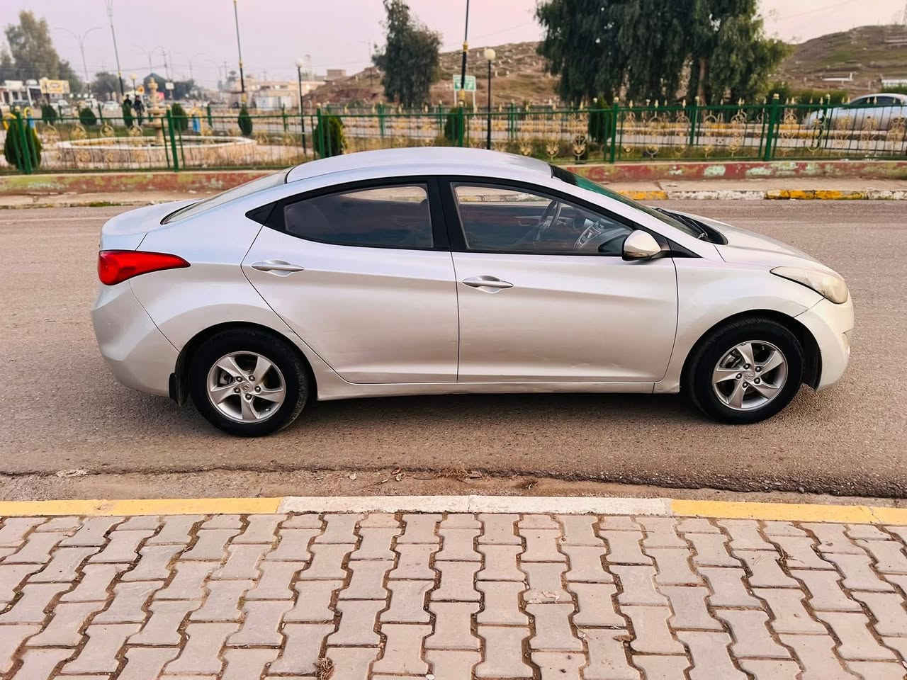 افانتي 2012
باسمي شرط التحويل 

سيارة جديدة وجاهزة مابيها نقص

محرك ما مفتوح 

كير محرك صدر تايرات كلو شرط

تدفئه تبريد السيارة جاهزة 

بيها رش ثلث قطع اثر تقحيل بدون تصليح او تبديل شرط
السعر 95
‭***********
